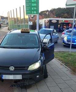 Pościg za kierowcą taksówki. Miał trzy sądowe zakazy