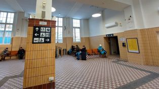 Toruń: Wandal zniszczył WC na dworcu po remoncie