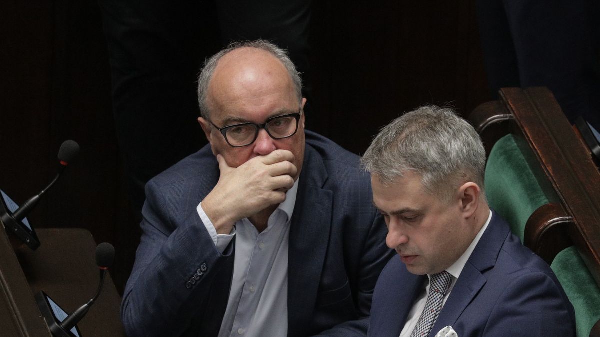 Warszawa 27.04.2022. 53. Posiedzenie Sejmu IX kadencji. N/z Wlodzimierz Czarzasty, Krzysztof Gawkowski.