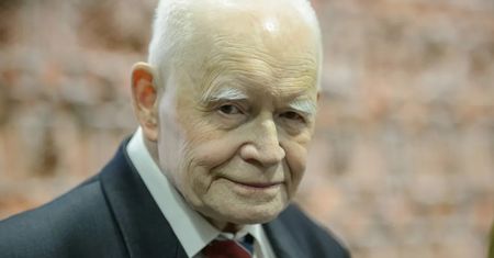 Wybitny prawnik mówi wprost: mandaty Wąsika i Kamińskiego wygasły