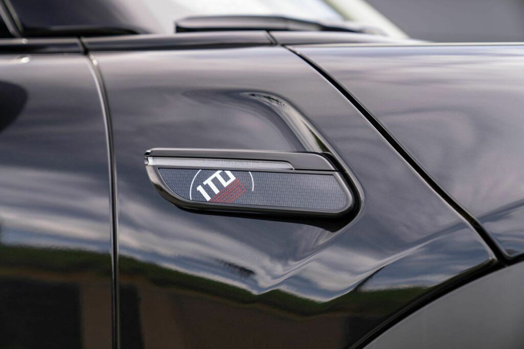 Mini JCW 1to6 Edition