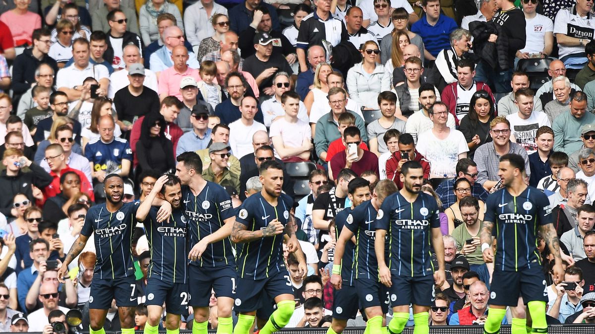 PAP/EPA / ANDY RAIN  / Na zdjęciu: radość piłkarzy Manchesteru City