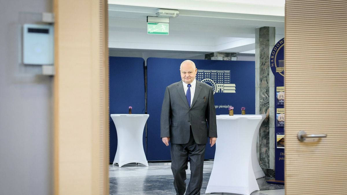 Konferencja prezesa NBP Adama Glapi?skiego
08.09.2022 Warszawa Konferencja prezesa NBP Adama Glapinskiego N/z Adam Glapinski 
fot. Jacek Dominski/REPORTER
JACEK DOMINSKI/REPORTER