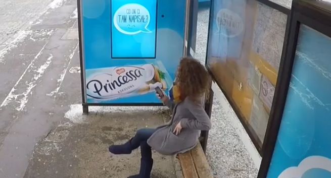 Gadający przystanek z wafelkami w kampanii Princessy (wideo)