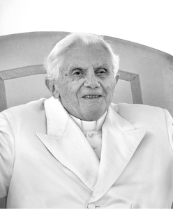 Watykan potwierdza. Nowe informacje ws. pogrzebu Benedykta XVI