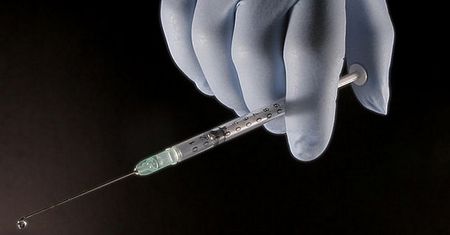 Sam zdrowy, ale zaraził 16 osób wirusem HIV