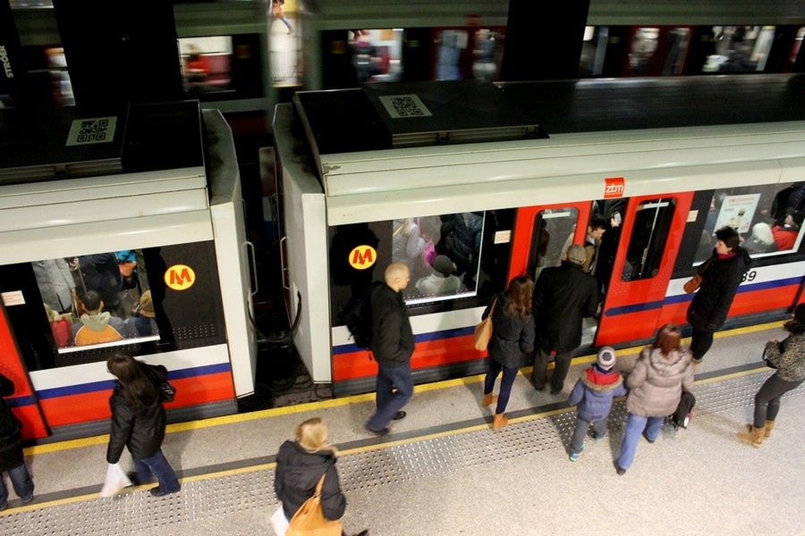 Metro będzie kursować w soboty częściej!