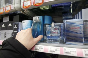 Pleszew: 28-latek kradł markowe perfumy i je sprzedawał. Przedsiębiorczy mężczyzna zatrzymany