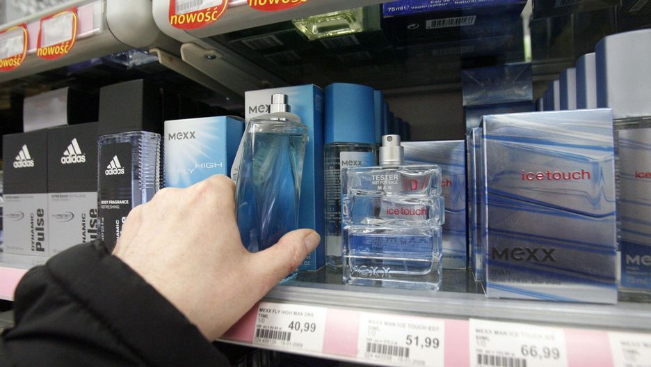 28-latek z powiatu pleszewskiego kradł markowe perfumy