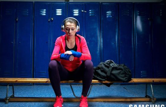 „Zostań legendą” - Joanna Jędrzejczyk reklamuje urządzenia mobilne Samsunga (wideo)