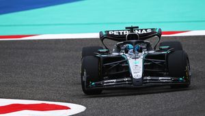 Mercedes najszybszy na koniec testów F1. Efektowny błąd Verstappena