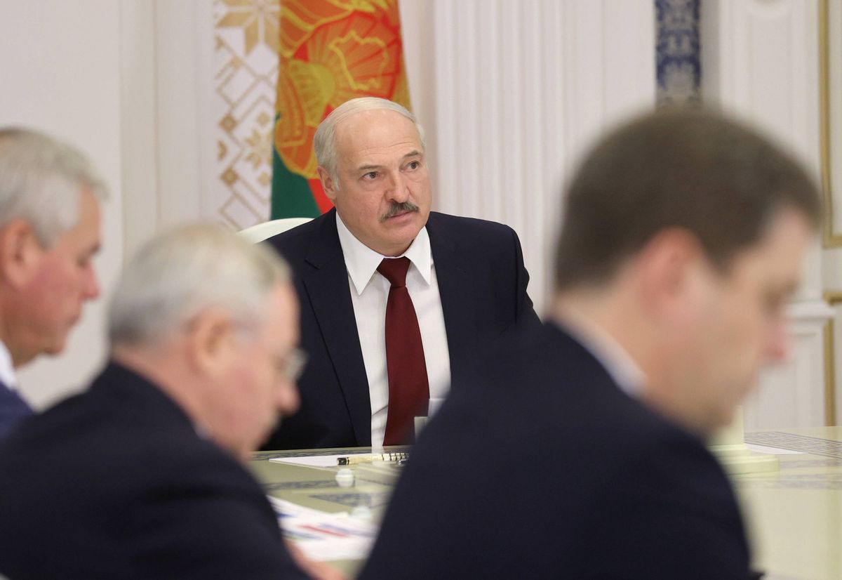 Białoruś otwiera granice dla przemytu towarów objętych sankcjami