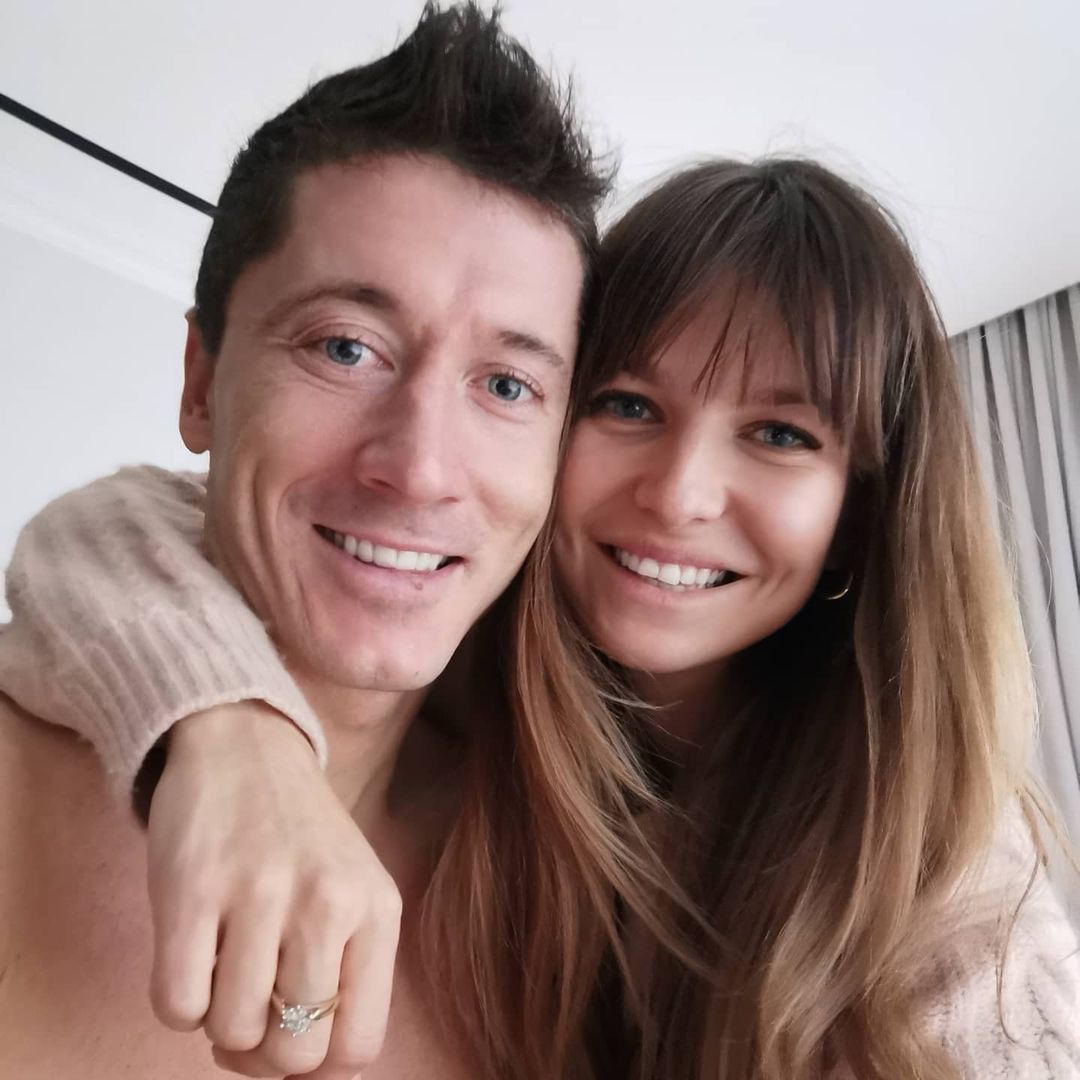 Ania i Robert Lewandowscy święta spędzą z córkami w Polsce