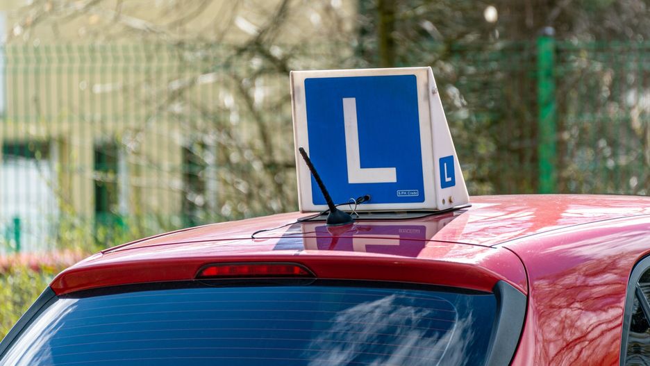 Odwo?ane egzaminy na prawo jazdy w WORD Zielona G�ra
Fot. NewsLubuski/East News, Zielona Gora, 04.04.2023. W Wojewodzkim Osrodku Ruchu Drogowego zostaly odwolane egzaminy na prawo jazdy z powodu niestawienia sie egzaminatorow do pracy. N/z  nauka jazdy
NewsLubuski