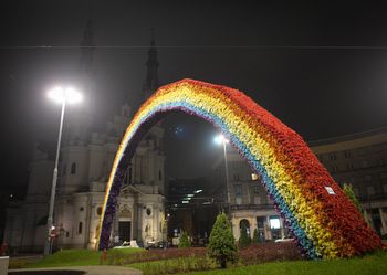 To pewne. Tęcza nie wróci na plac Zbawiciela. Powód może zaskoczyć