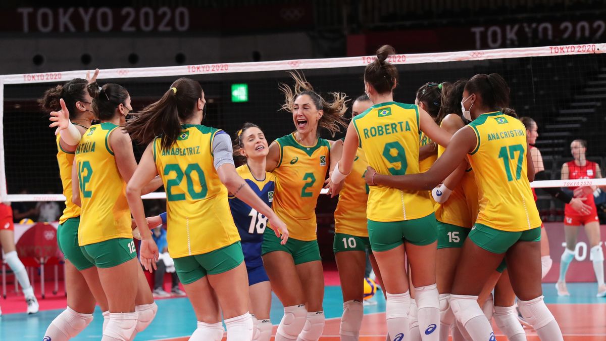 PAP/EPA / TATYANA ZENKOVICH / Na zdjęciu: reprezentantki Brazylii