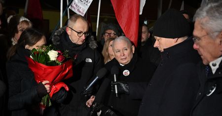 Kaczyński przed aresztem. Poprosił o zmianę słów pieśni