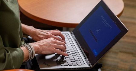 Intel poszerza ofertę procesorów Whiskey Lake dla biznesowych laptopów