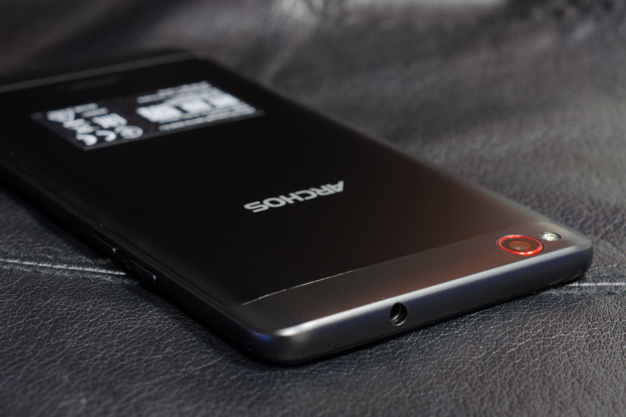 Test Archos Diamond Gamma: francusko-chiński smartfon z ładną nakładką 3