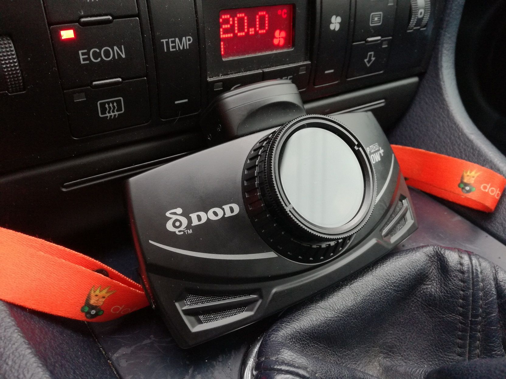 Test kamerki samochodowej DOD LS470W+ – czy za jakość trzeba tyle zapłacić? 2