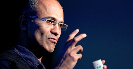 Nadella żałuje zawiedzionych nadziei użytkowników mobilnego Windowsa