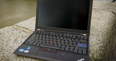 Używane laptopy mogą być lepsze niż nowe. Najciekawsze modele do 1000 złotych
