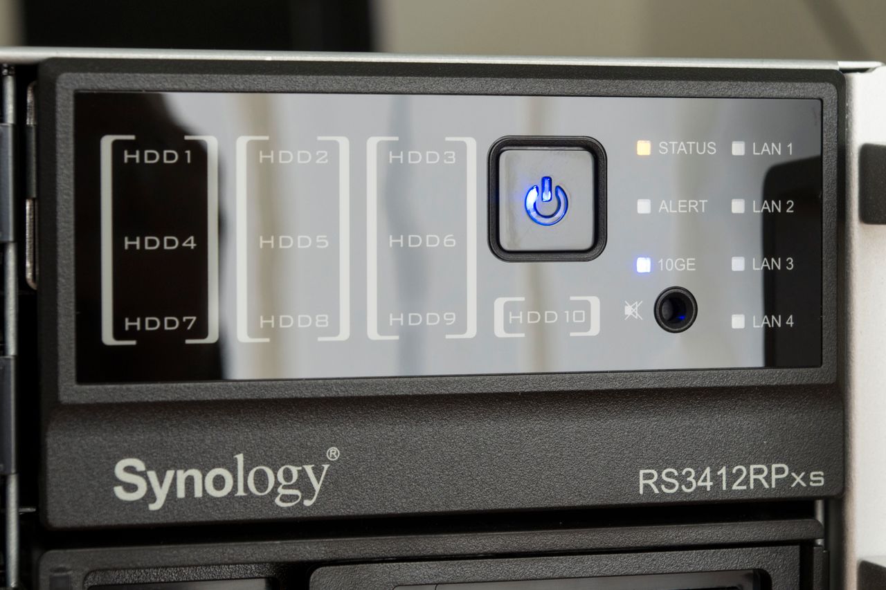 Synology RS3412RPxs — 10 gigabitów w rozsądnej cenie