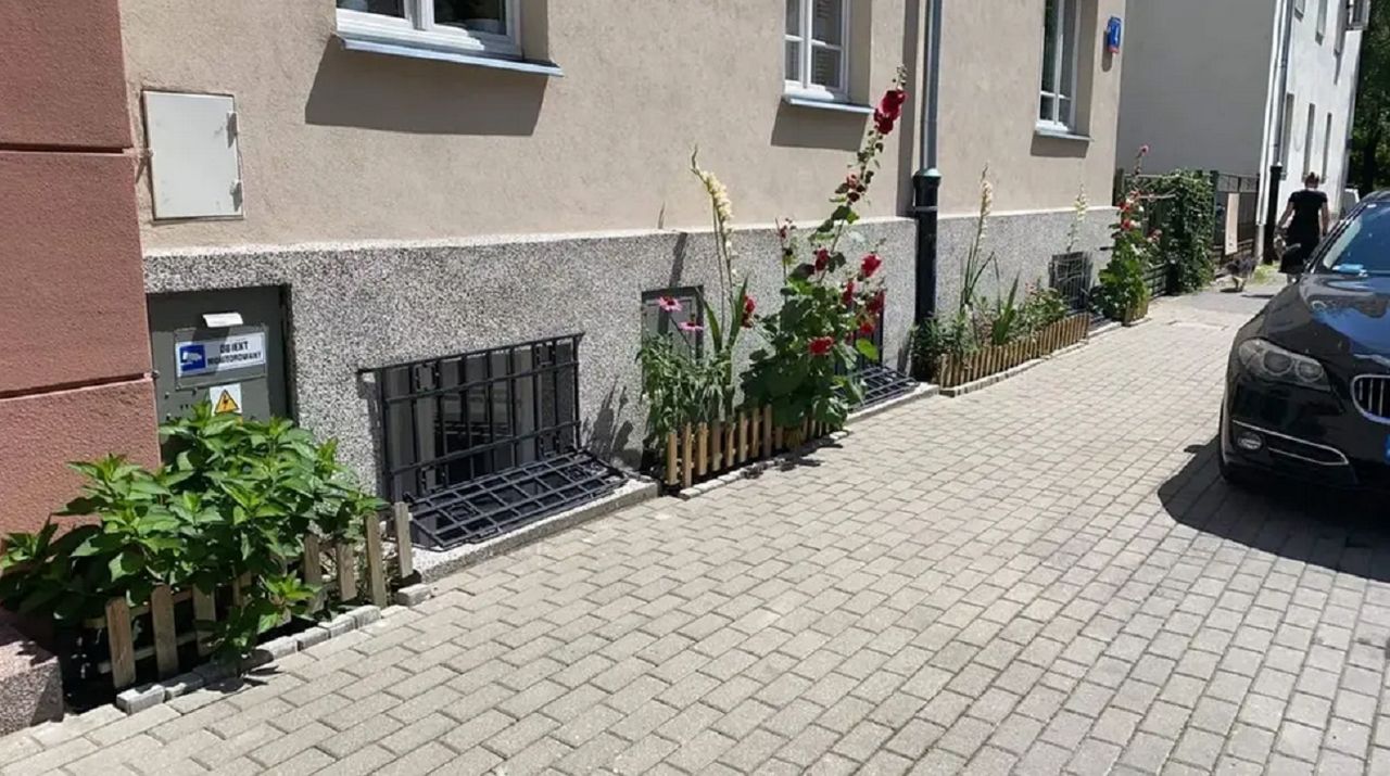 Nawet 1000 zł kary dziennie. Tego nie rób przed domem