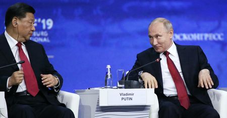 Putin chce pokazać światu, że nie jest pariasem. Toczy się wielka gra. "Trzeba obserwować"