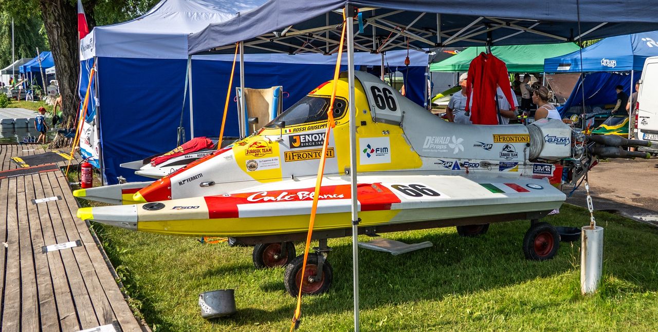 Motorowodne Mistrzostwa w Chodzieży, bolidy, Jezioro Miejskie