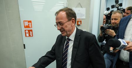"Potworne insynuacje". Kamiński wzburzony opuścił przesłuchanie przed komisją