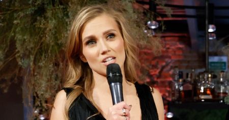 Ogłaszająca "nowe czasy" Agnieszka Kaczorowska reaguje na uwagi, że jej "poprzednia aura nie była prawdziwa"