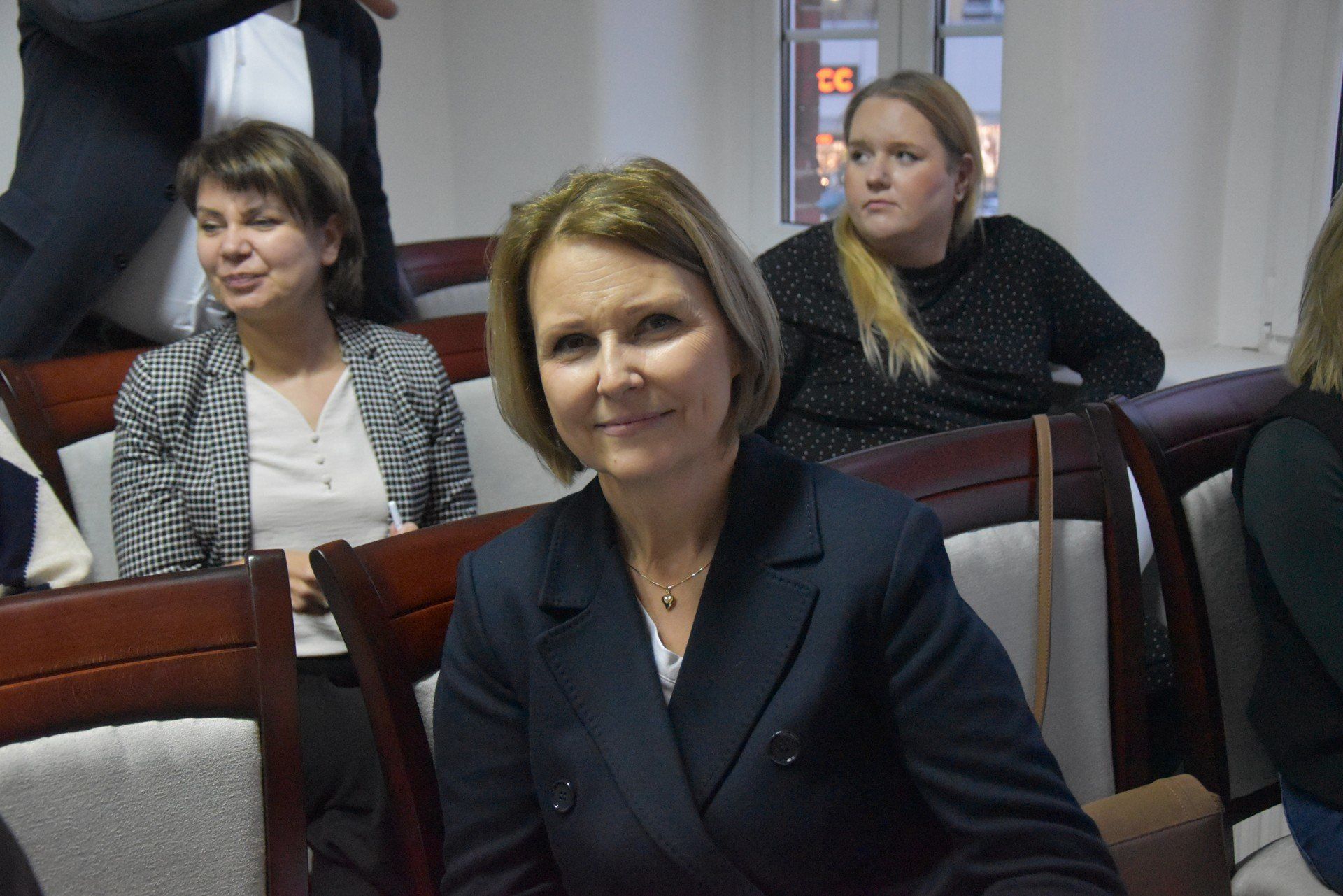 Powiat przekazuje udziały miastu