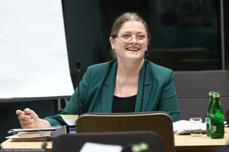 Krystyna Pawłowicz przeniesiona w stan spoczynku. Od grudnia zmiana w pensji