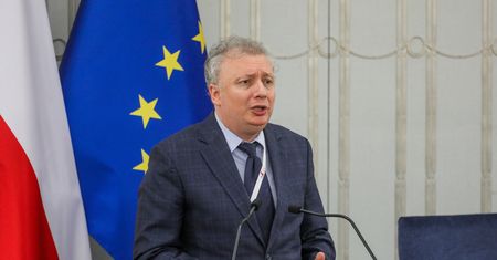Z Ministerstwa Finansów do KNF. Mateusz Morawiecki zadecydował
