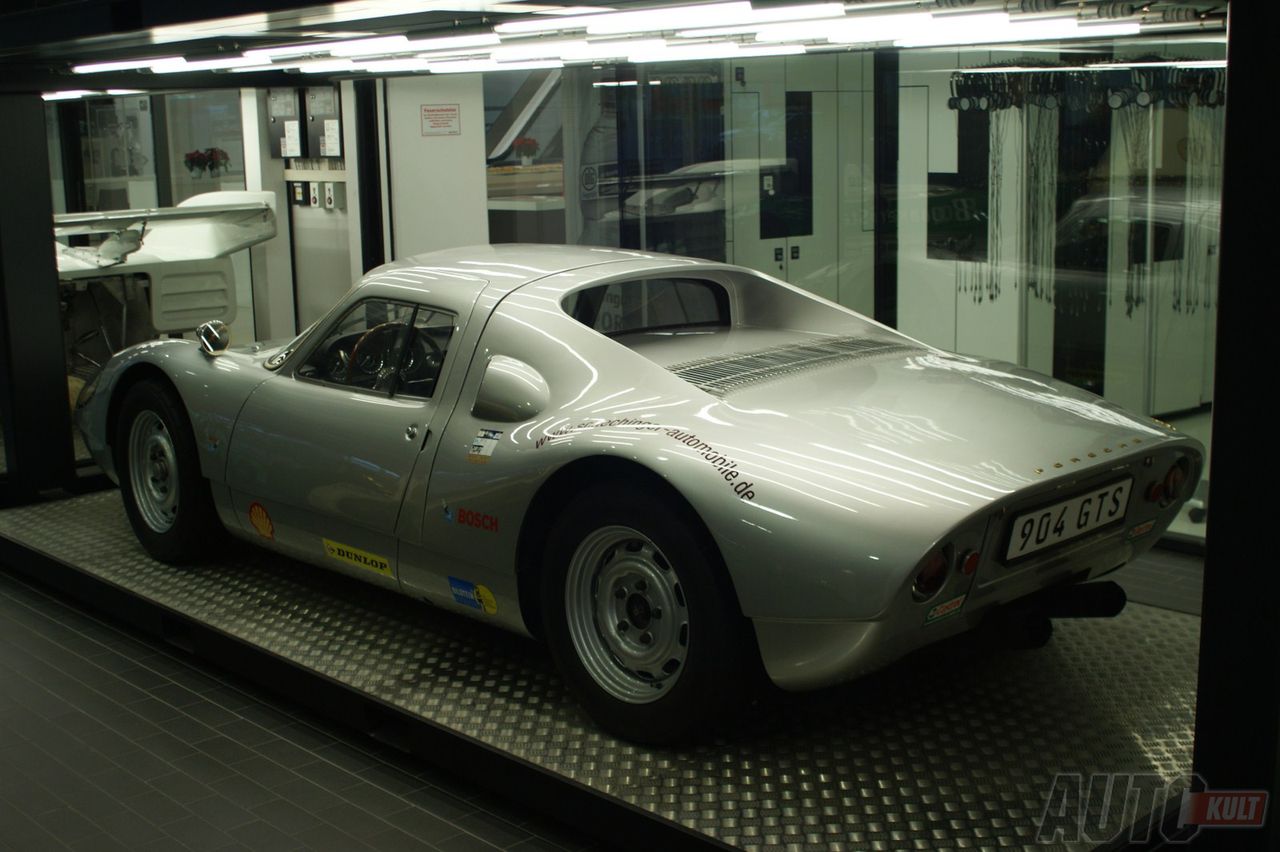 Porsche Ground Zero Museum Workshop - Porsche 904 GTS