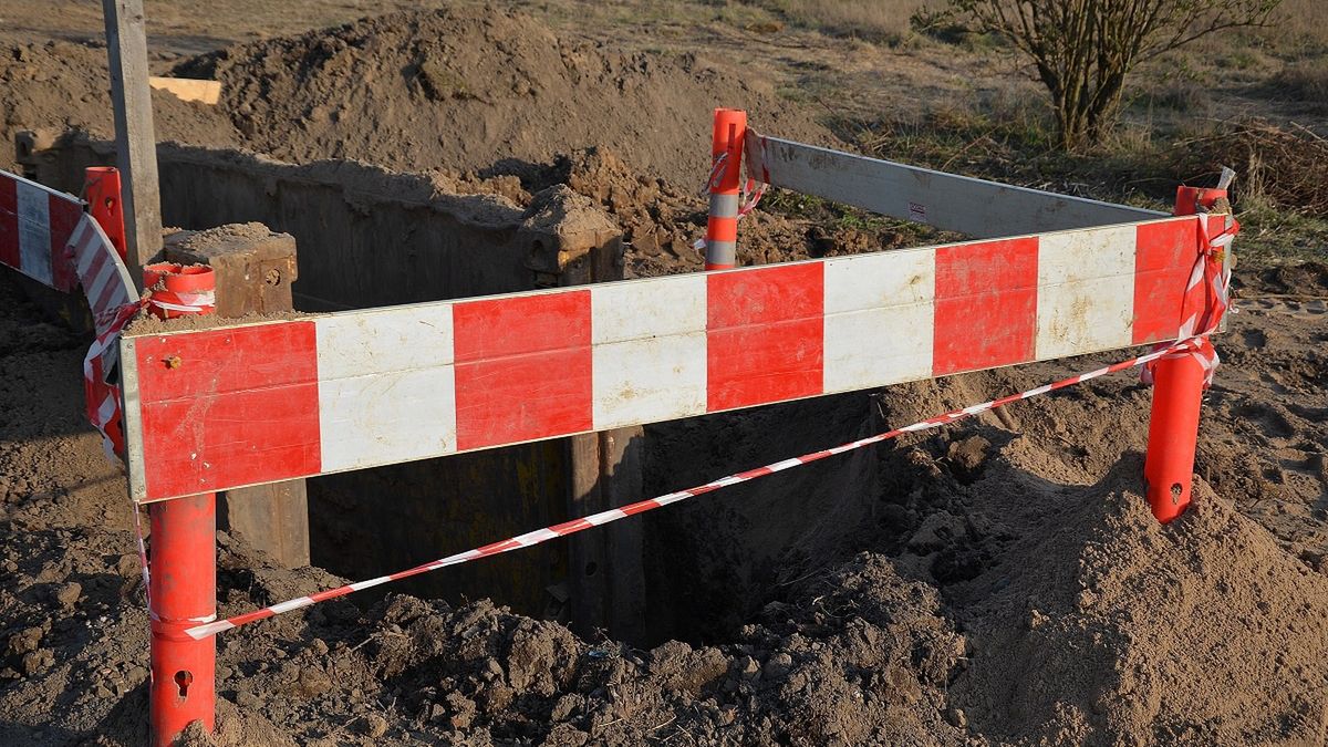 Tragedia przy budowie kanalizacji. Zdjęcie ilustracyjne. 