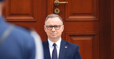 Prezydent ostrożny ws. głosowania nad wotum zaufania