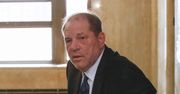 Harvey Weinstein cierpi w więzieniu. Objawy wskazują na koronawirusa