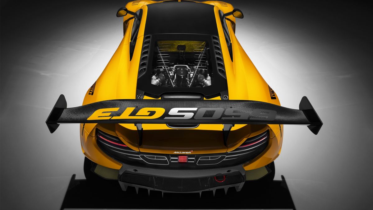 W tym roku Rob Bell i Alvaro Parente dalej będą zasiadać za sterami sportowej maszyny brytyjskiej marki. Startują oni z McLarenem od 2012 roku. W najbliższym sezonie zobaczymy ich w osobnych zespołach. Bell w 650S GT3 będzie startować w Blancpain Endurance Series i Blancpain Sprint Series. Parente natomiast zasiądzie za sterami wozu jeżdżącego w barwach K-PAX Racing. Stanie w nim do walki w Pirelli World Challenge.