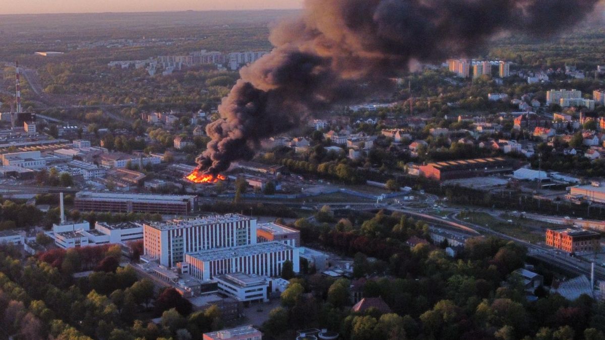 Potężny pożar w Gliwicach. Kłęby dymu nad Śląskiem