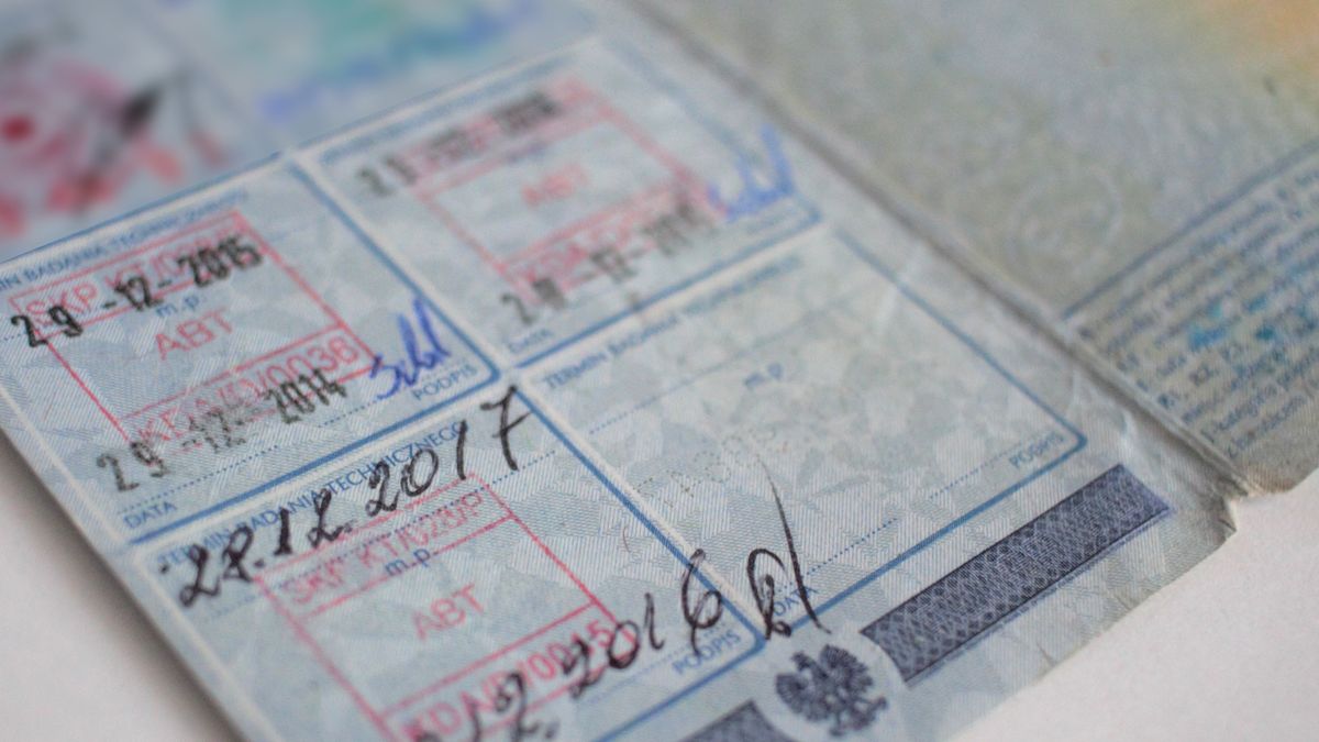 Dowód rejestracyjny - pieczątki przeglądu