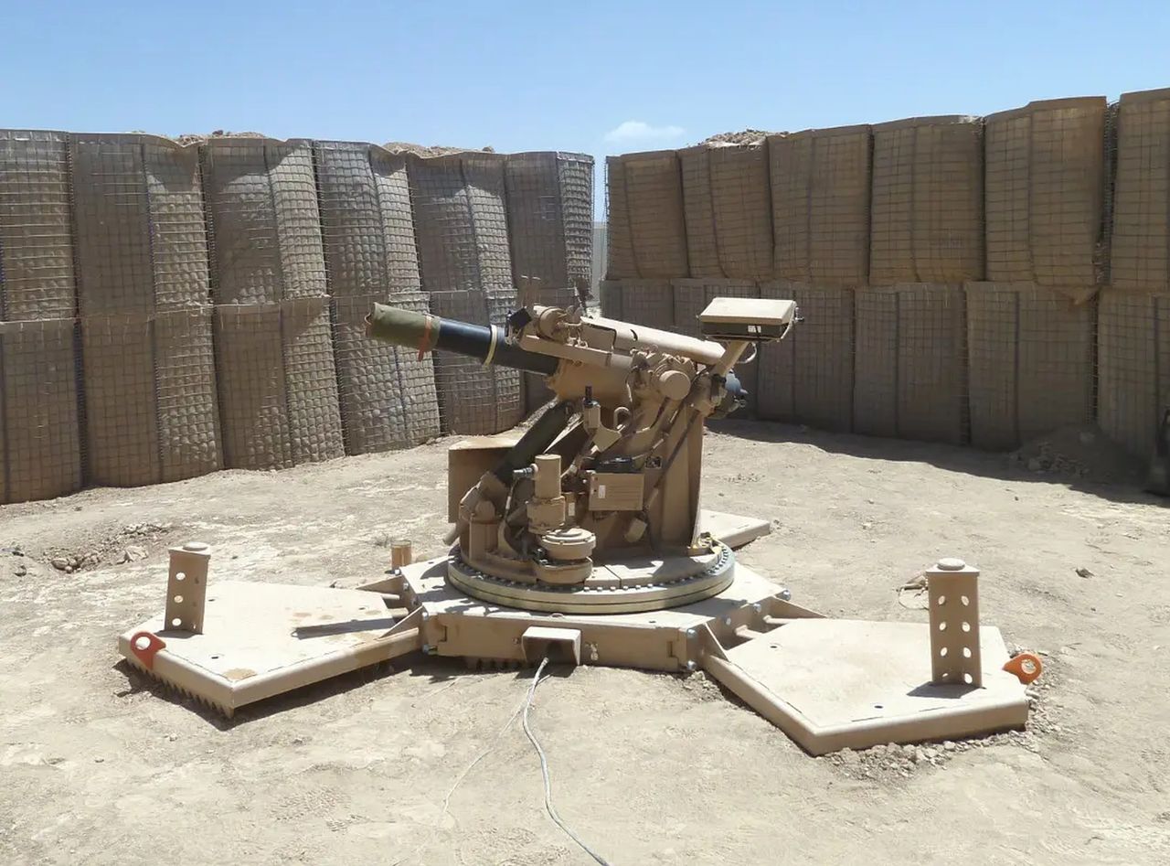 Moździerz XM905. Futurystyczna broń amerykańskich sił specjalnych dostrzeżona w Syrii