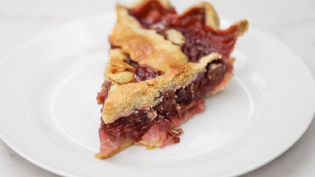 Kruche ciasto z wiśniami to idealny pomysł na smaczny deser