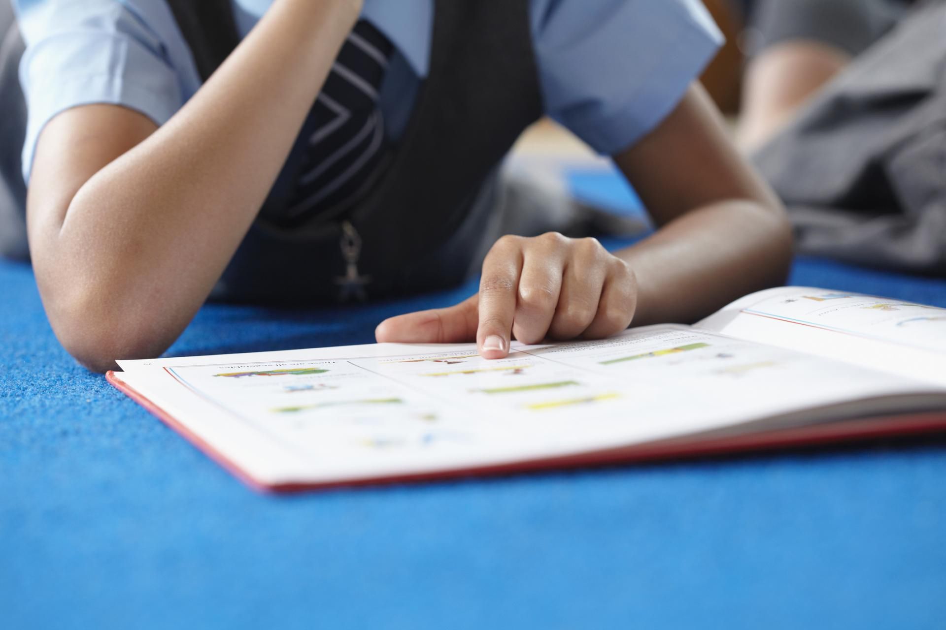 Nauczycielka uderzyła ucznia