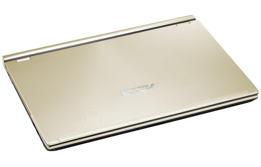 Asus U46 - lekki, solidny i żywotny