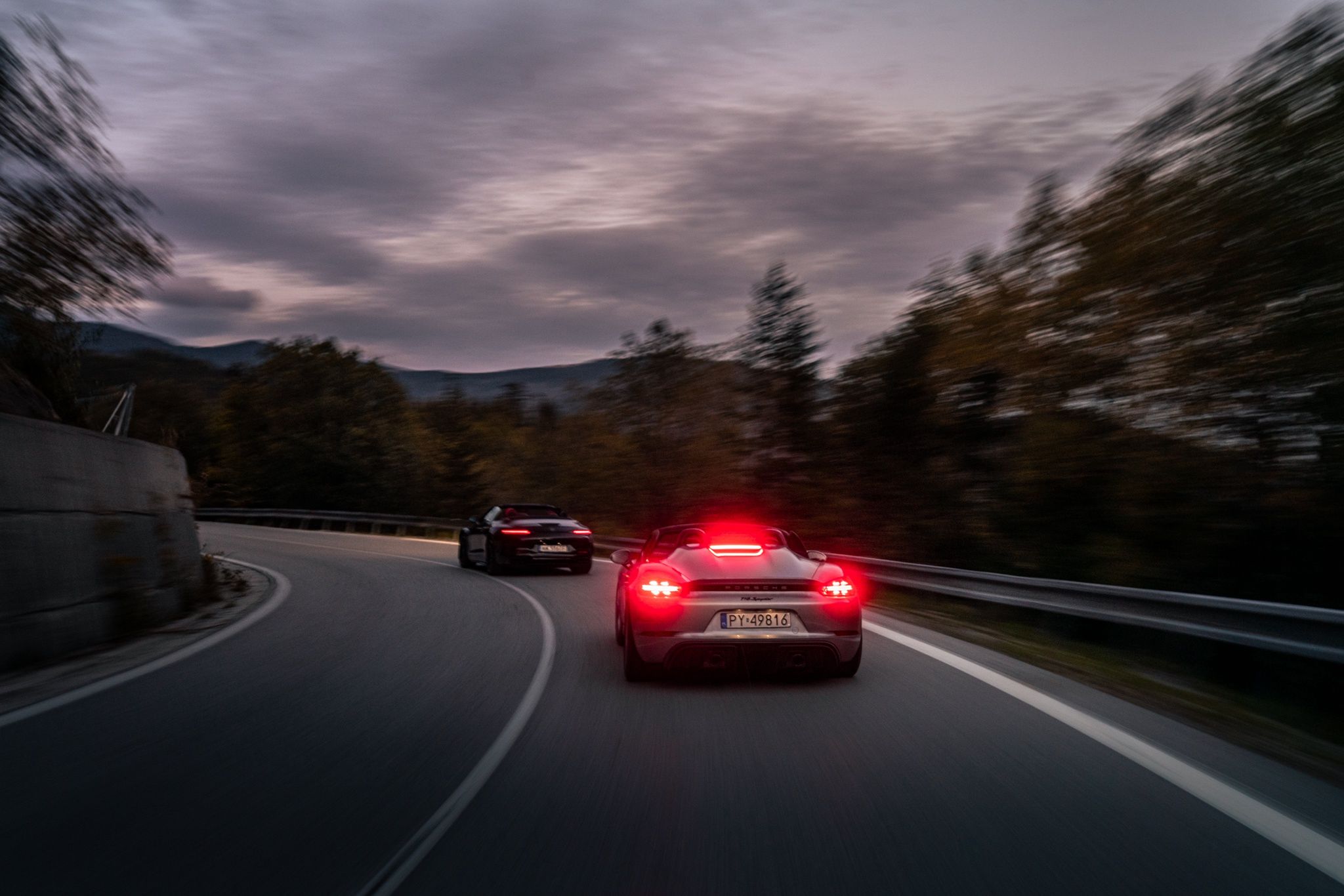 Porsche 718 Spyder vs. Mercedes-AMG SL 63 vs. Jaguar F-Type P450 