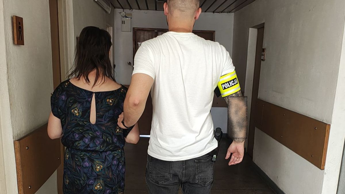 42-latka okradła kobietę, która próbowała jej pomóc