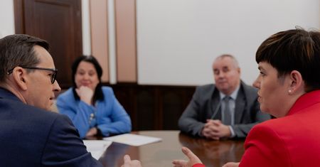 Dwa tygodnie Morawieckiego. Premier chce rozmawiać o emeryturach stażowych