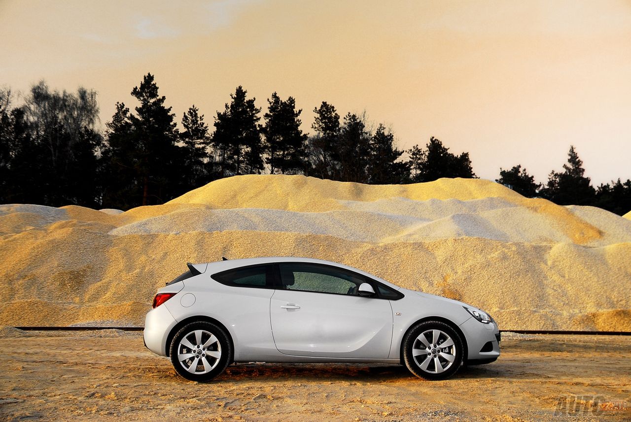 Opel Astra GTC